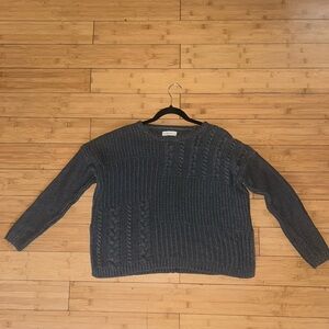Abercrombie & Fitch Gray Knit Sweater